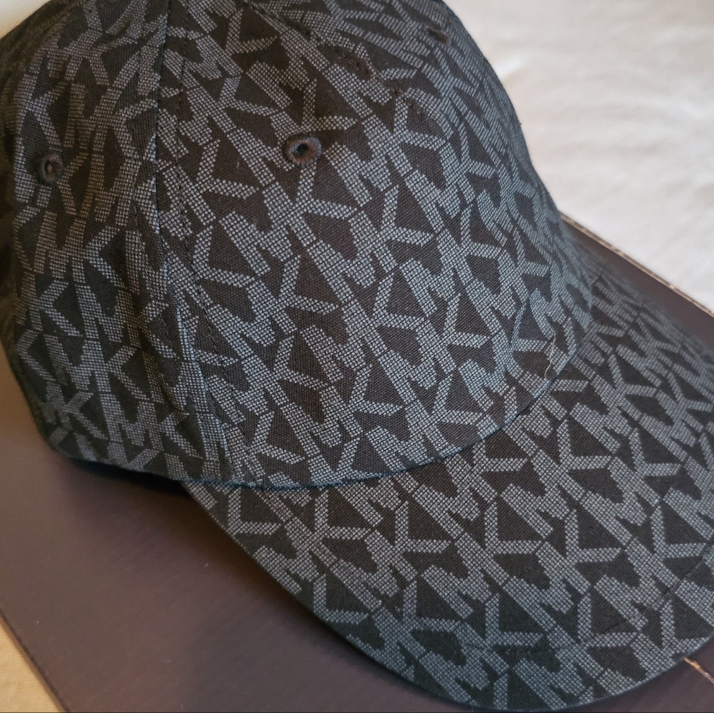 Michael Kors hat